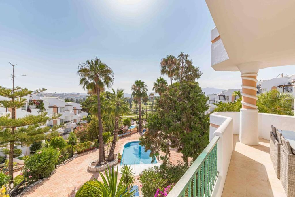 Stylish One Bed Apartment At Matchroom Country Club فوينخيرولا المظهر الخارجي الصورة