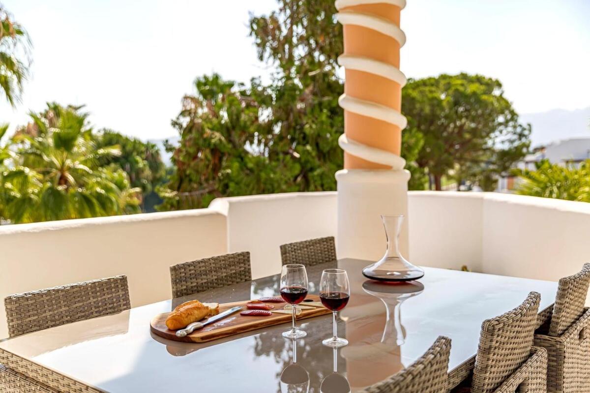 Stylish One Bed Apartment At Matchroom Country Club فوينخيرولا المظهر الخارجي الصورة
